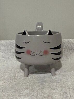 Arlington Design White & Black Kitty Cat with Legs and Ears Coffee Cup Mug